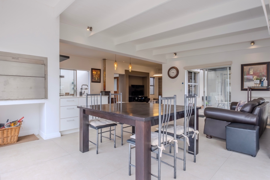 3 Bedroom Property for Sale in Earls Court Lifestyle Estate Western Cape